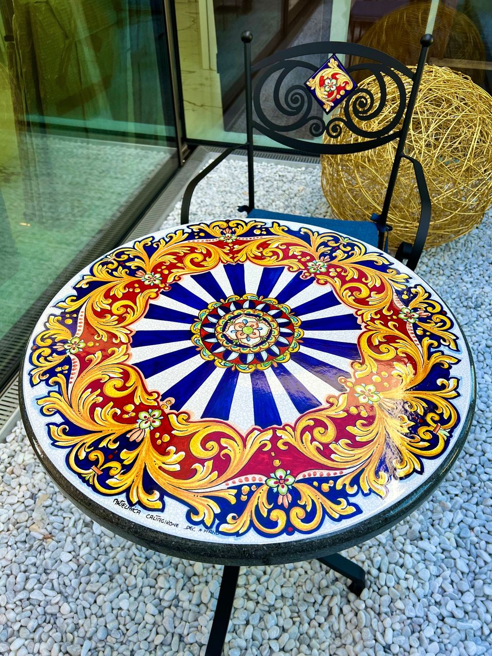 Tavoli: Lavatisch Gartentisch rund  Dolce & Gabbanna Sujet – Nuovo e nell'imballaggio originale da Höri venduto da ArtelavicaGmbH