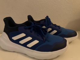 Adidas Boys Trainers Size EU 35.5 - Great Shoes!