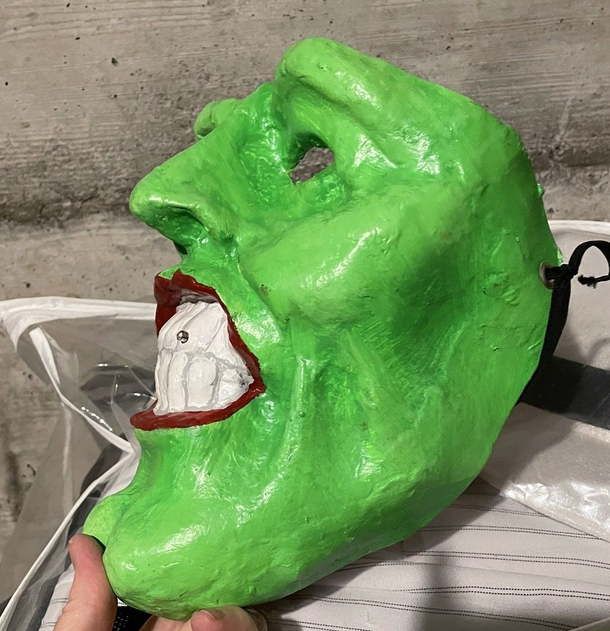 Masques: THE MASK – D'occasion à Adligenswil par Decor-Tech 3