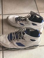 Lot  d’habit et chaussure 