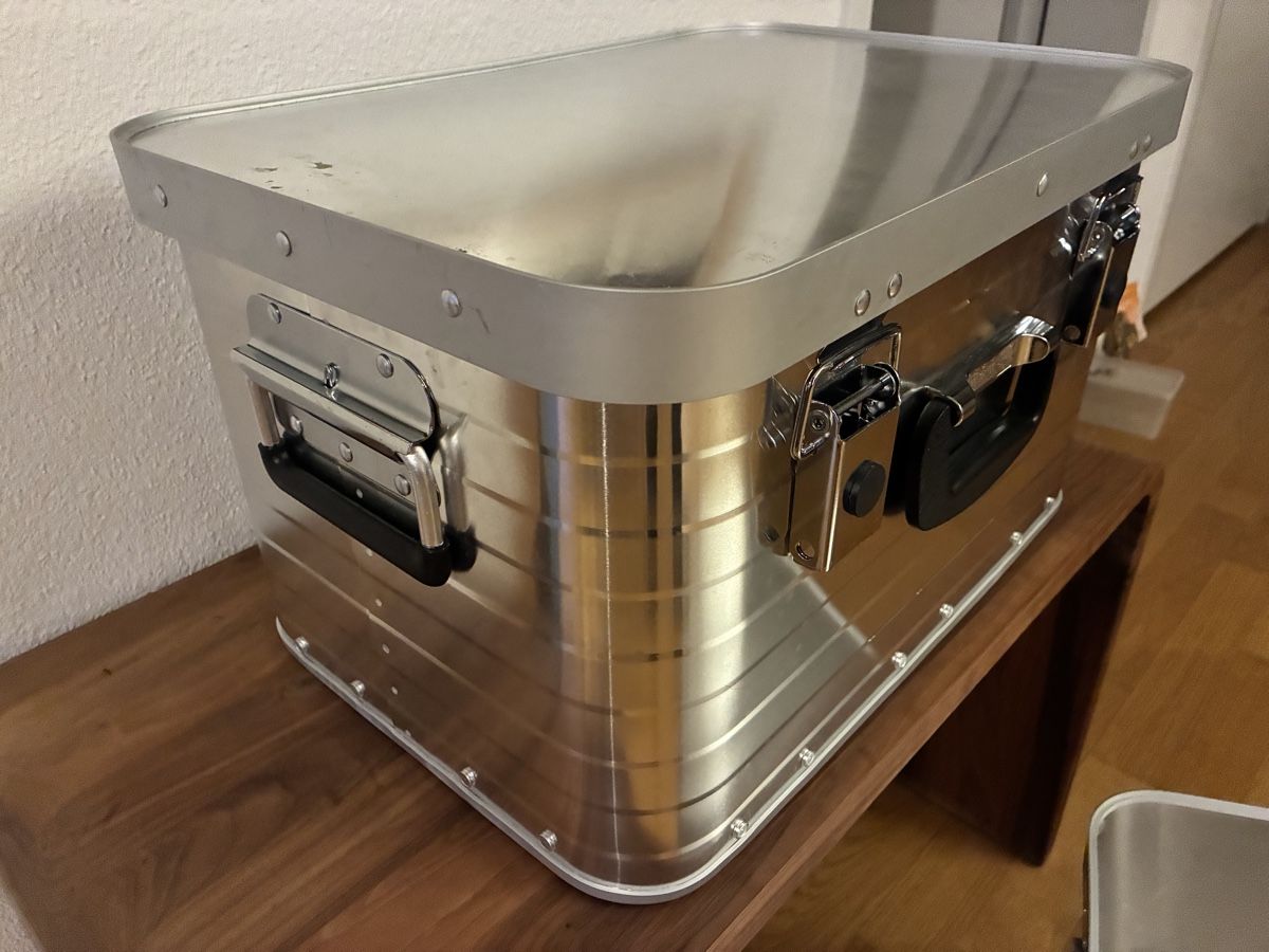 Casse di trasporto: Aufbewahrungs- und Transportbox – Usato da Bonstetten venduto da sarah.arquint 2