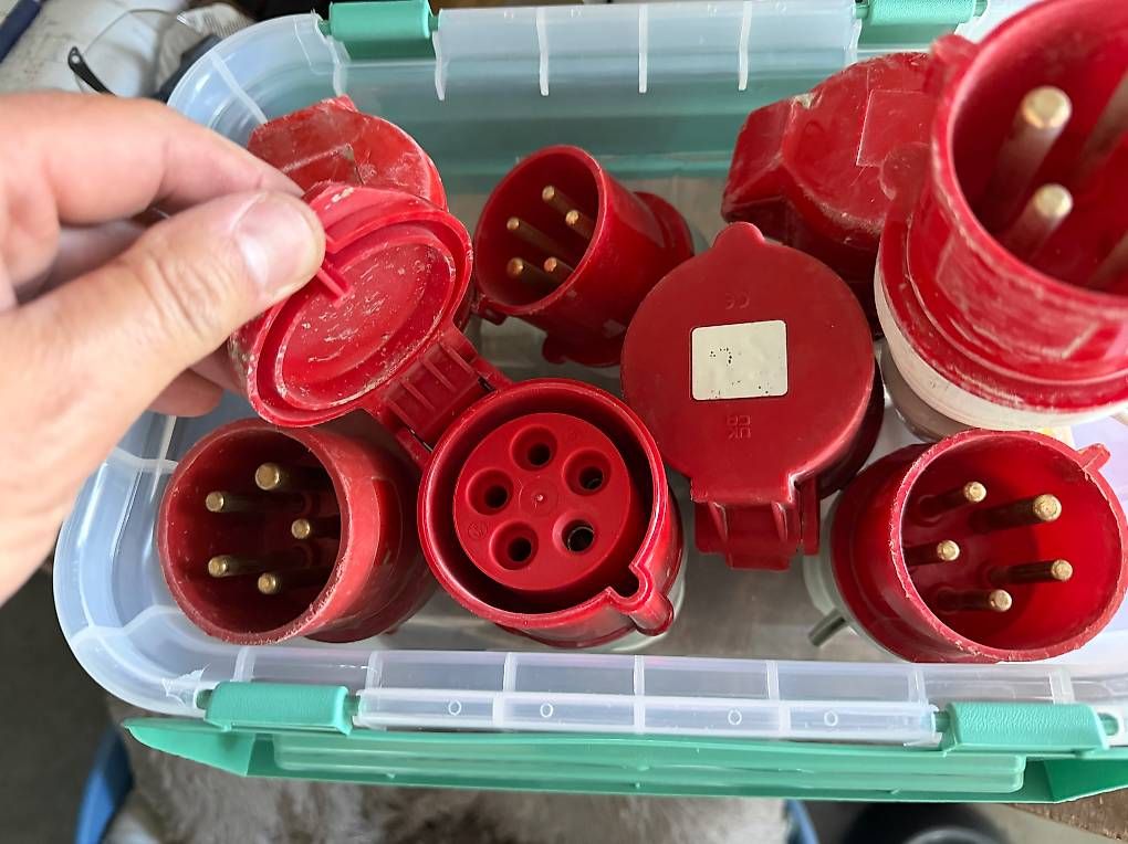 Stecker: Prise electrique triphase  – Gebraucht aus Bouveret von saki03 1