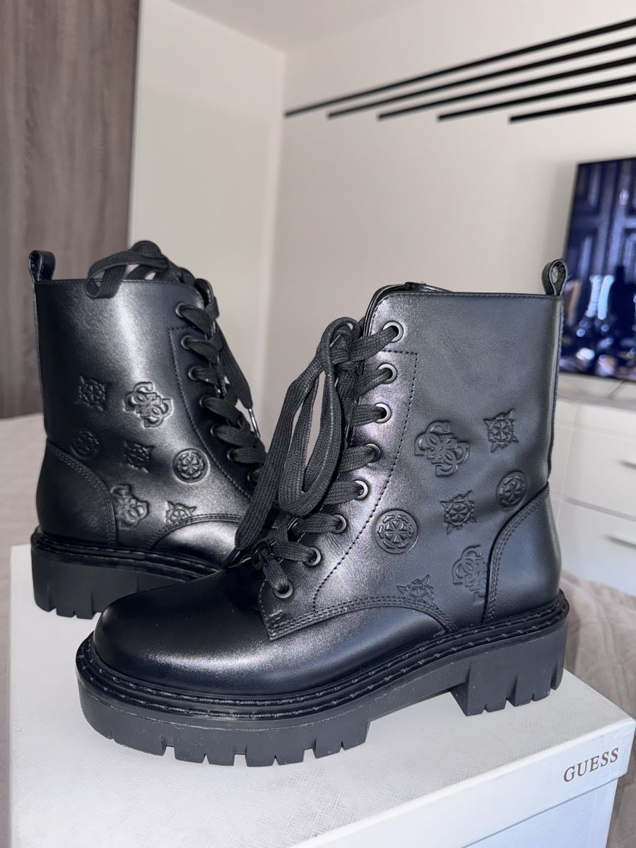 Guess Scarpe da donna: Neu Guess Stiefel – Nuovo e nell'imballaggio originale da Domat/Ems venduto da bod_bc2b 2