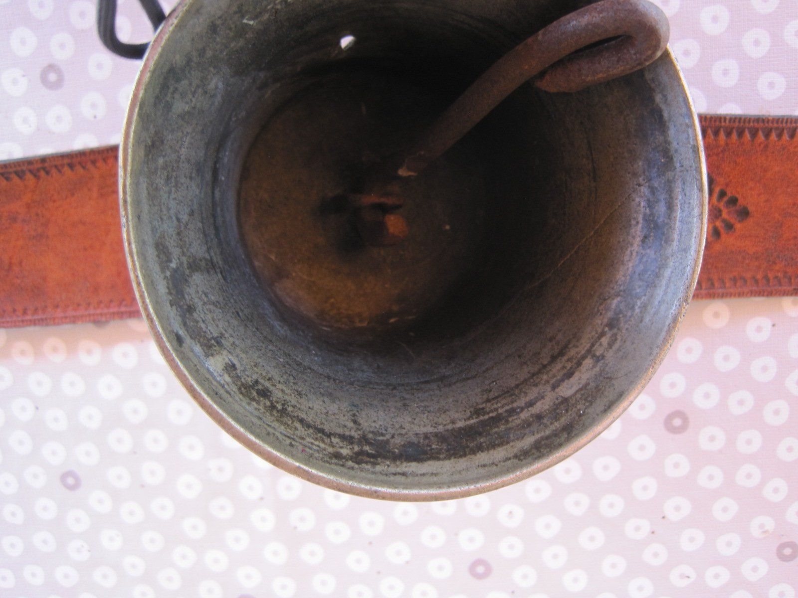 Campanacci mucche: Glocke, D=12cm mit Riemen – Usato da Aarwangen venduto da Usa50 5