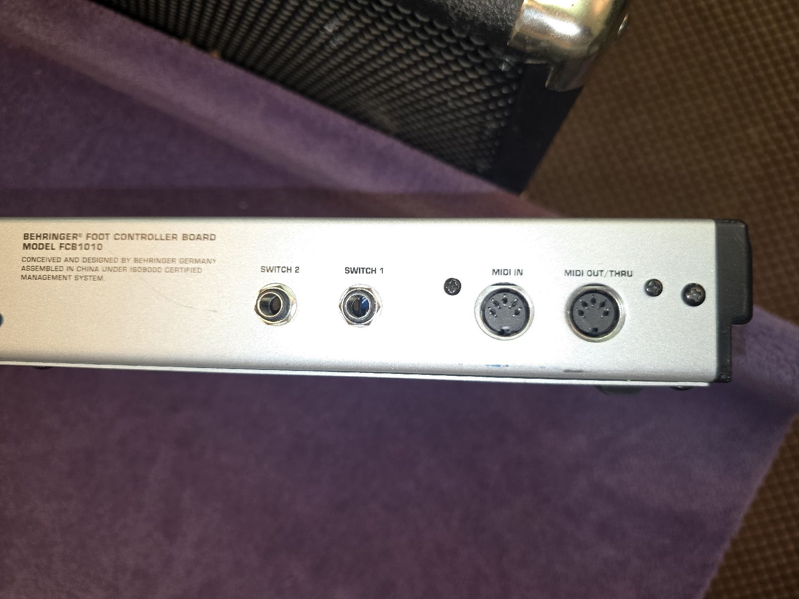 Behringer Strumenti musicali: FCB 1010 MIDI FOOTCONTROLLER – Usato da Zürich venduto da Antiquedealer 4