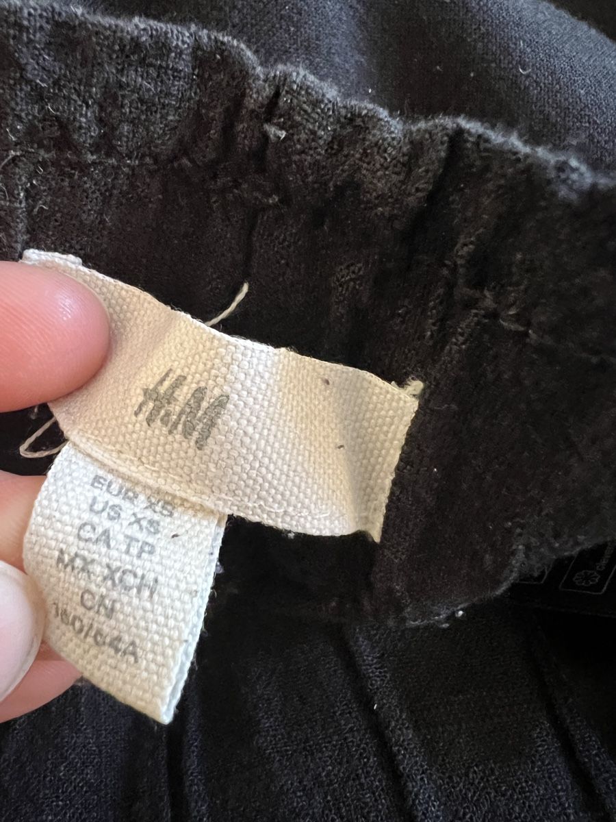 H&M Pantaloni: Schwarze Sommerhose Leinen/Viskose – Usato da Zürich venduto da len_2rmp 4