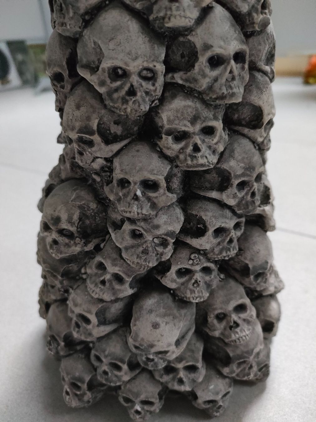 Portacandele: Kerzenständer Totenkopf – Usato da Aarburg venduto da Frys 4