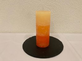 Kerze 8x20 cm, ca.850g, orange abgestuft, Raureif