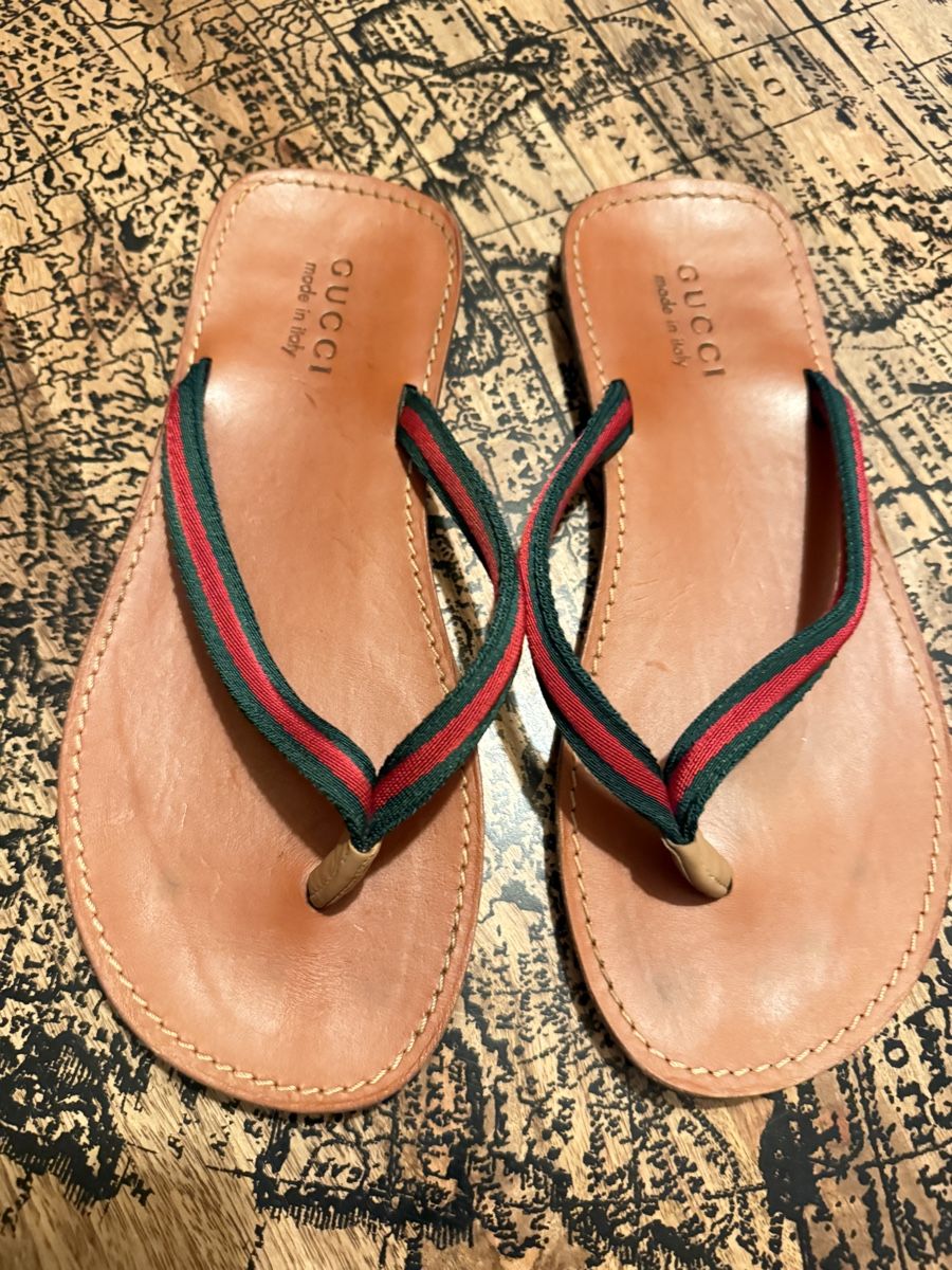 Gucci Scarpe da uomo: Gucci Web Stripe Leather Flip Flops Sandals – Nuovo (secondo la descrizione) da Versoix venduto da pen_6hgs 9