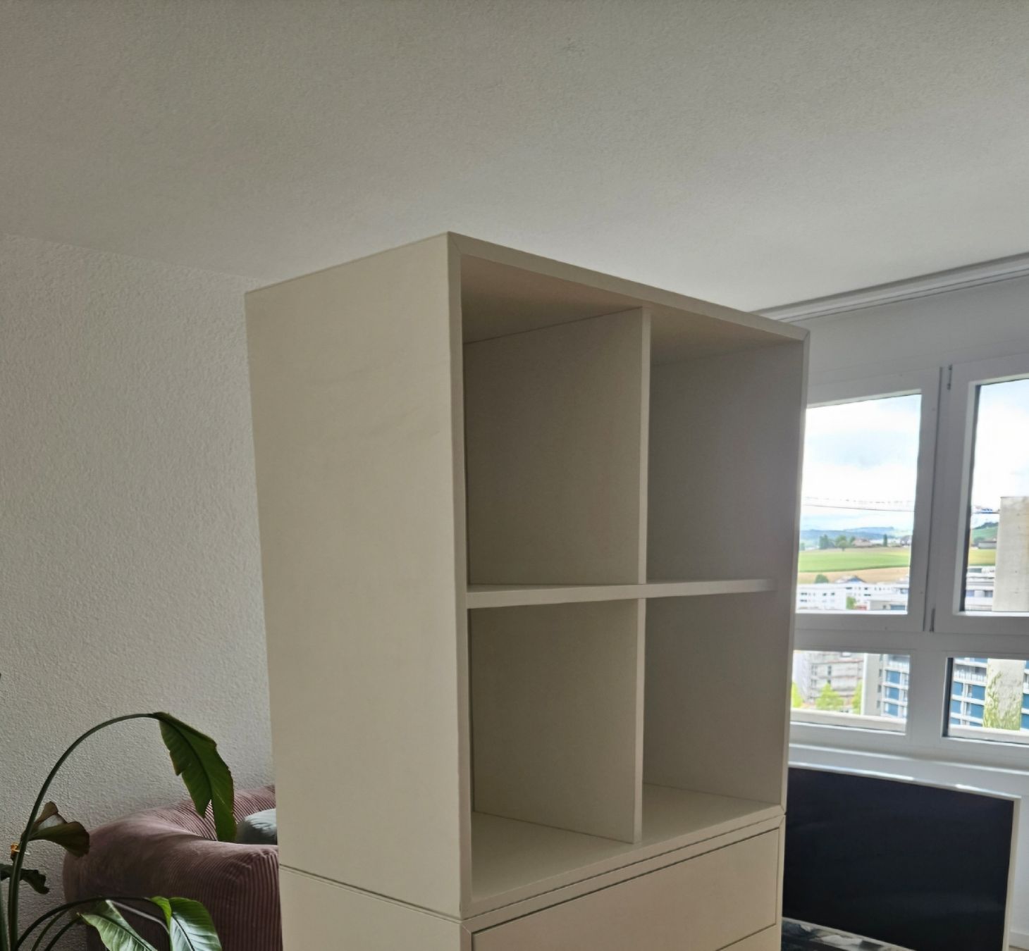 Ikea Étagères: Ikea Eket Regalelement mit 4 Fächer – D'occasion à Bern par noe_xj2g 1
