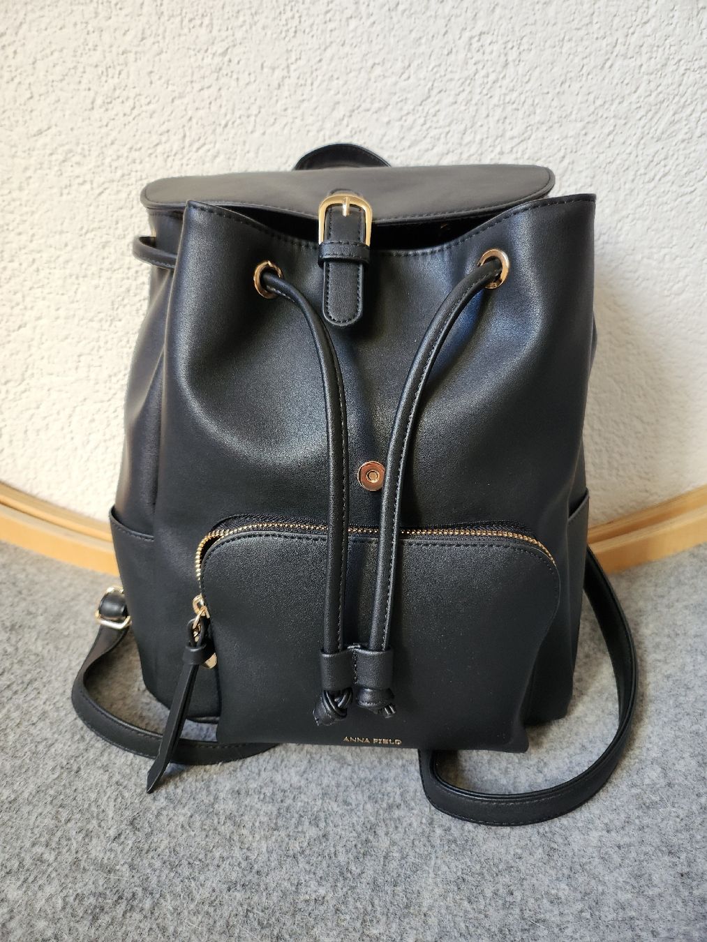 Anna Field Zaini: Anna Field Tagesrucksack - black – Nuovo (secondo la descrizione) da Rieden AG venduto da lemonlyn