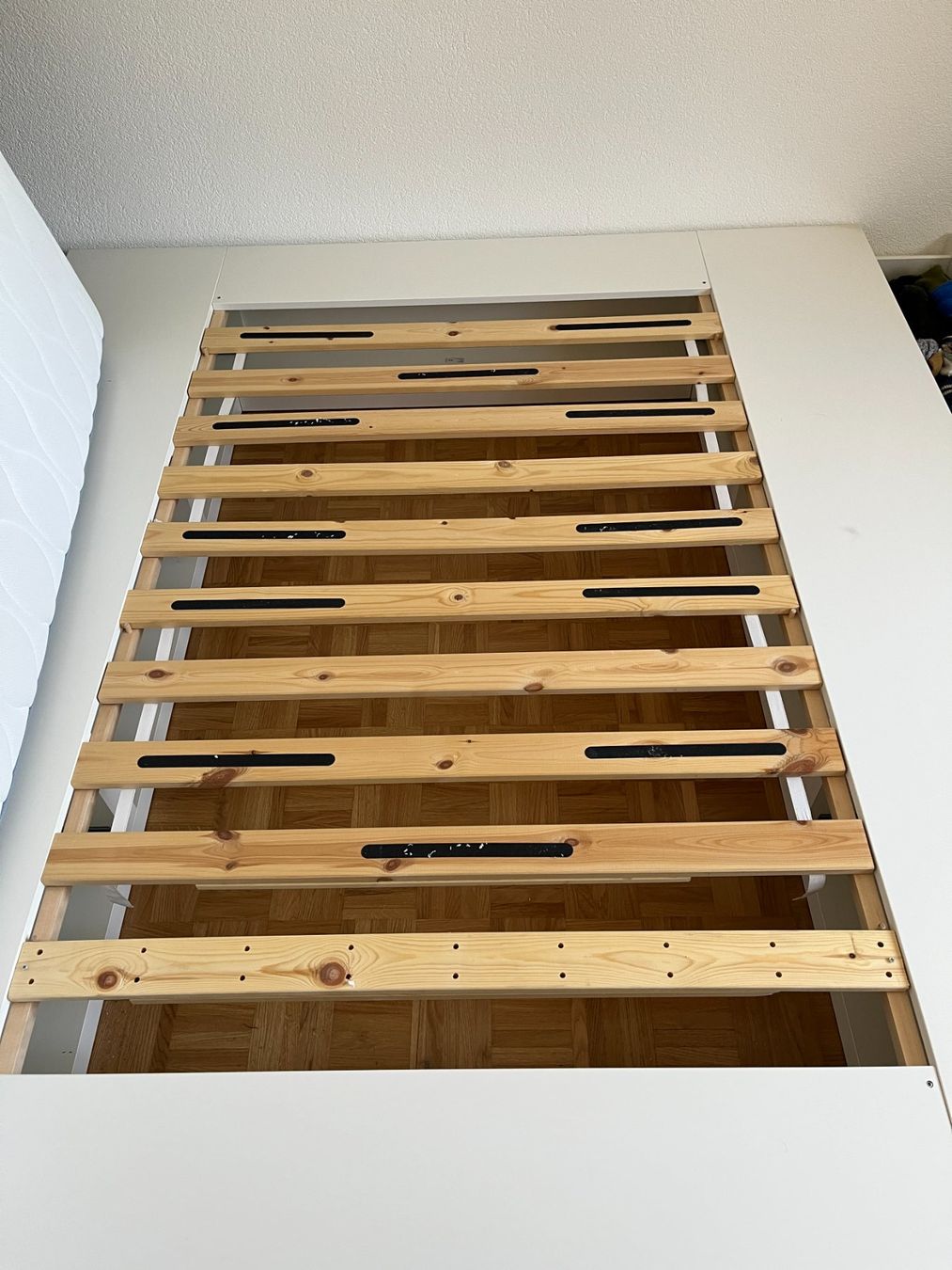 Ikea Letti: NORDLI Bettgestell - 180x200 – Usato da Uster venduto da Cutz 2