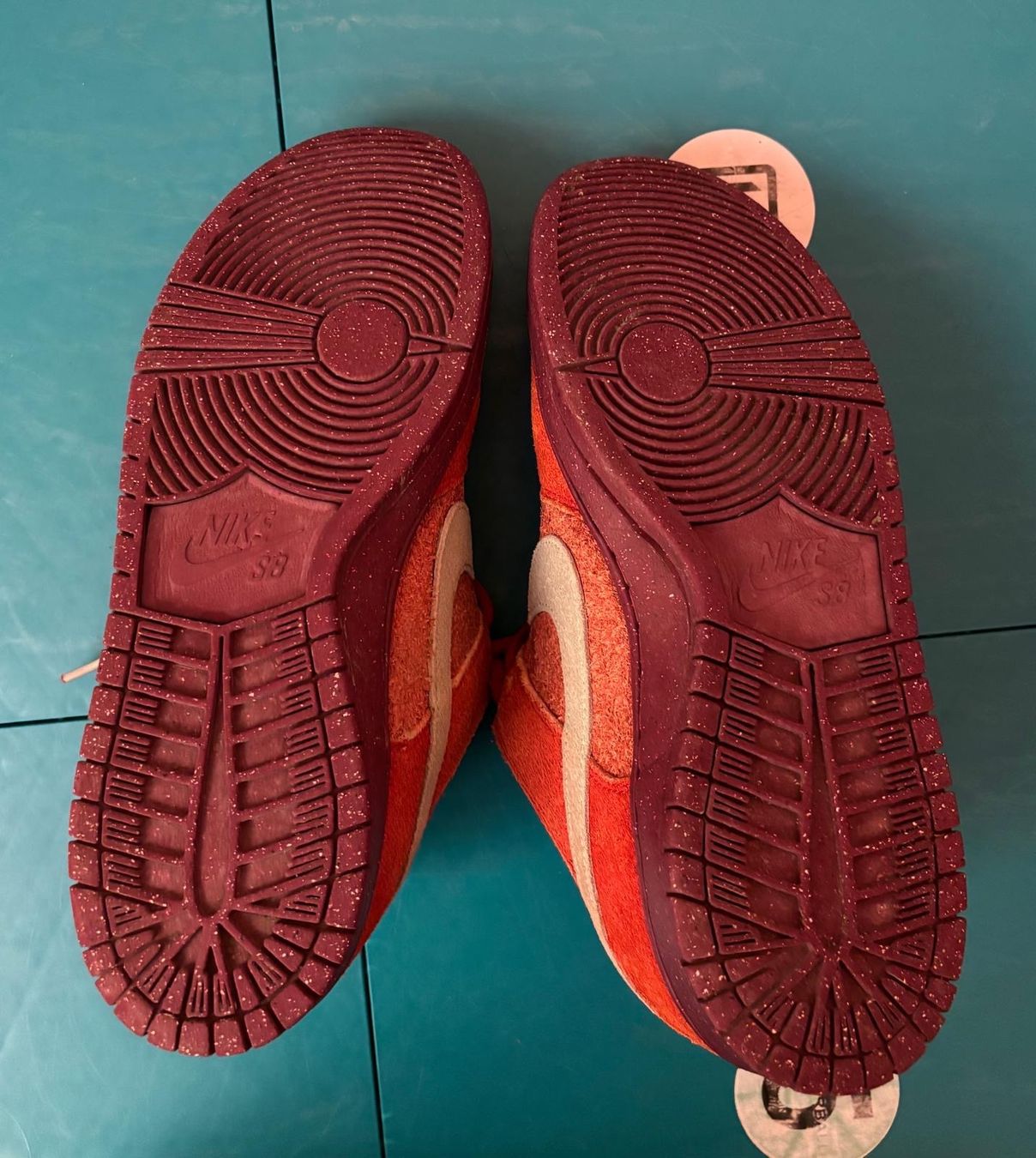 Nike Herrenschuhe: Nike SB Dunk low Rosewood Red Gr. 44 – Gebraucht aus reichenbach im kandertal von turbo111 4
