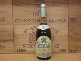 1 Fl. Tokaji Szamorodni Szàraz Dry 1988 50cl. 13.5 Vol.