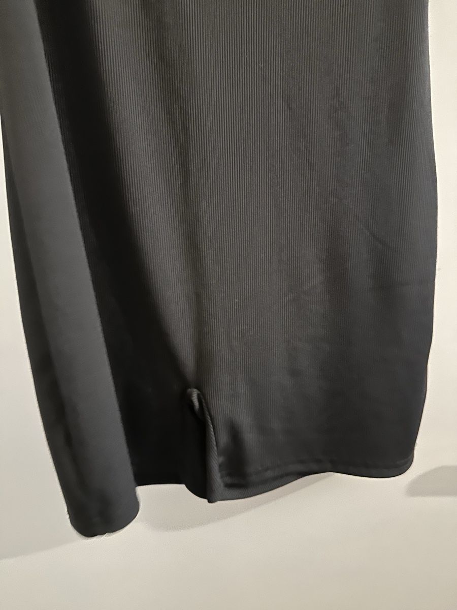 Jumpsuits: Schwarzer jumper  mit Rippenmuster Grösse M neu – Gebraucht aus Reinach BL von Alles_muss_weg00 2