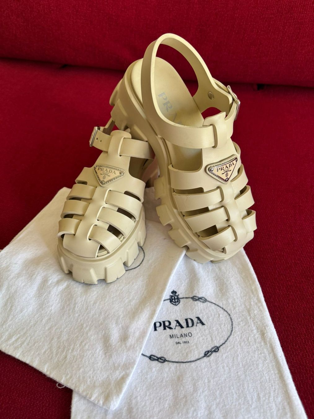 Prada Scarpe da donna: PRADA - Rubber Monolith Sandale – Usato da Reinach BL venduto da Yugi-Cards