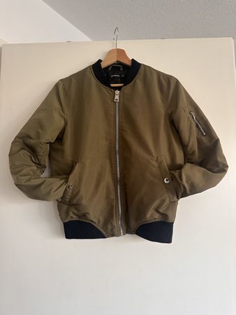 Stradivarius Bomber Jacke, Khaki, Gr. S