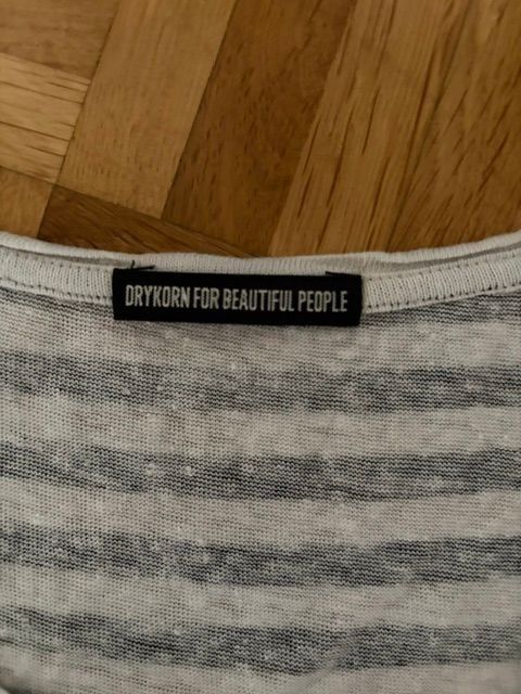 Drykorn T-shirt: "DRYKORN" T`Shirt Gr. M – Nuovo (secondo la descrizione) da Walenstadt venduto da ricamul 9