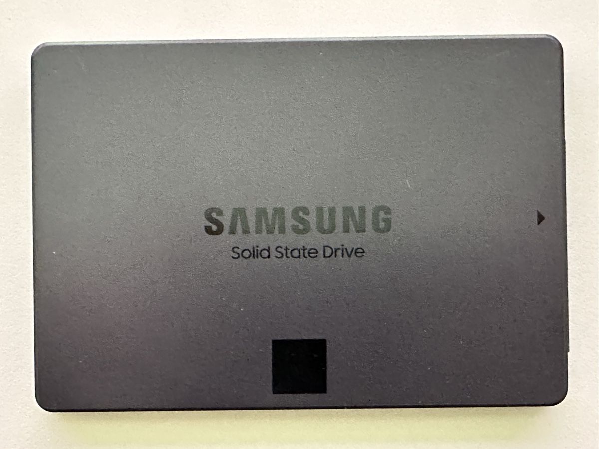 Samsung Dischi rigidi: SSD Samsung 870 QVO 1To – Usato da Genève venduto da jf2_2xn5