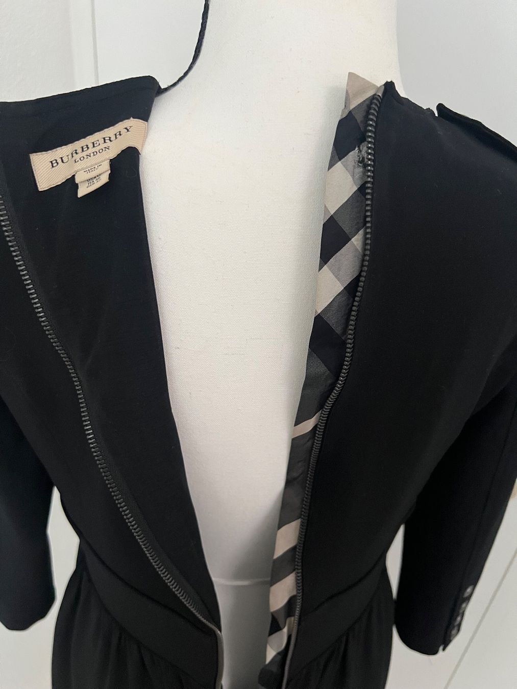 Burberry Robes: BURBERRY Kleid Gr. M – Neuf (Voir description) à Zürich par ReStyle. 3