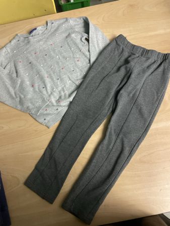 Mädchen Set Pullover und Hose grau Gr. 110/116