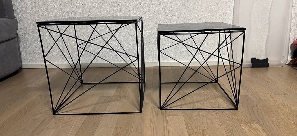 Tische: Couchtisch – Gebraucht aus Kerzers von Kirusanth996 1