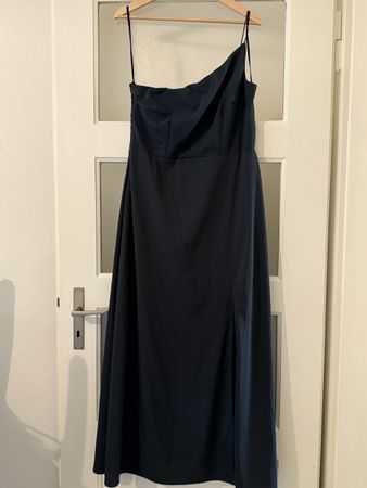 Elegantes, dunkelblaues Abendkleid, Grösse 42/44