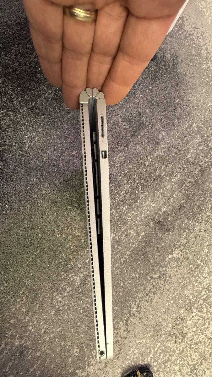 Microsoft Notebook: Microsoft Surface Book - 128GB SSD - 8GB RAM - Core i5 - GPU – Usato da St.Gallen venduto da gauwo 3