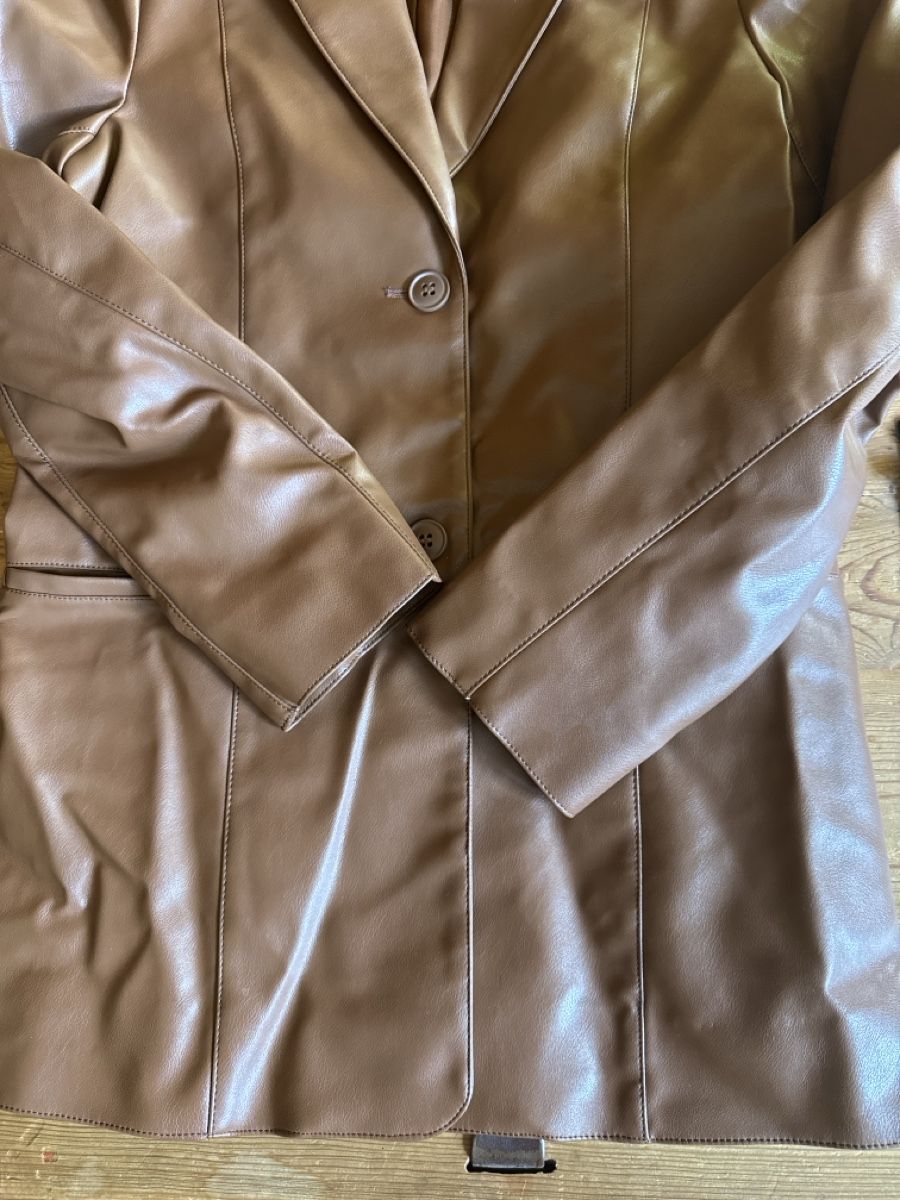 Weekday Giacche: Weekday Lederimitat Blazer Gr. 34 – Nuovo (secondo la descrizione) da Mauren venduto da ducducturi 1