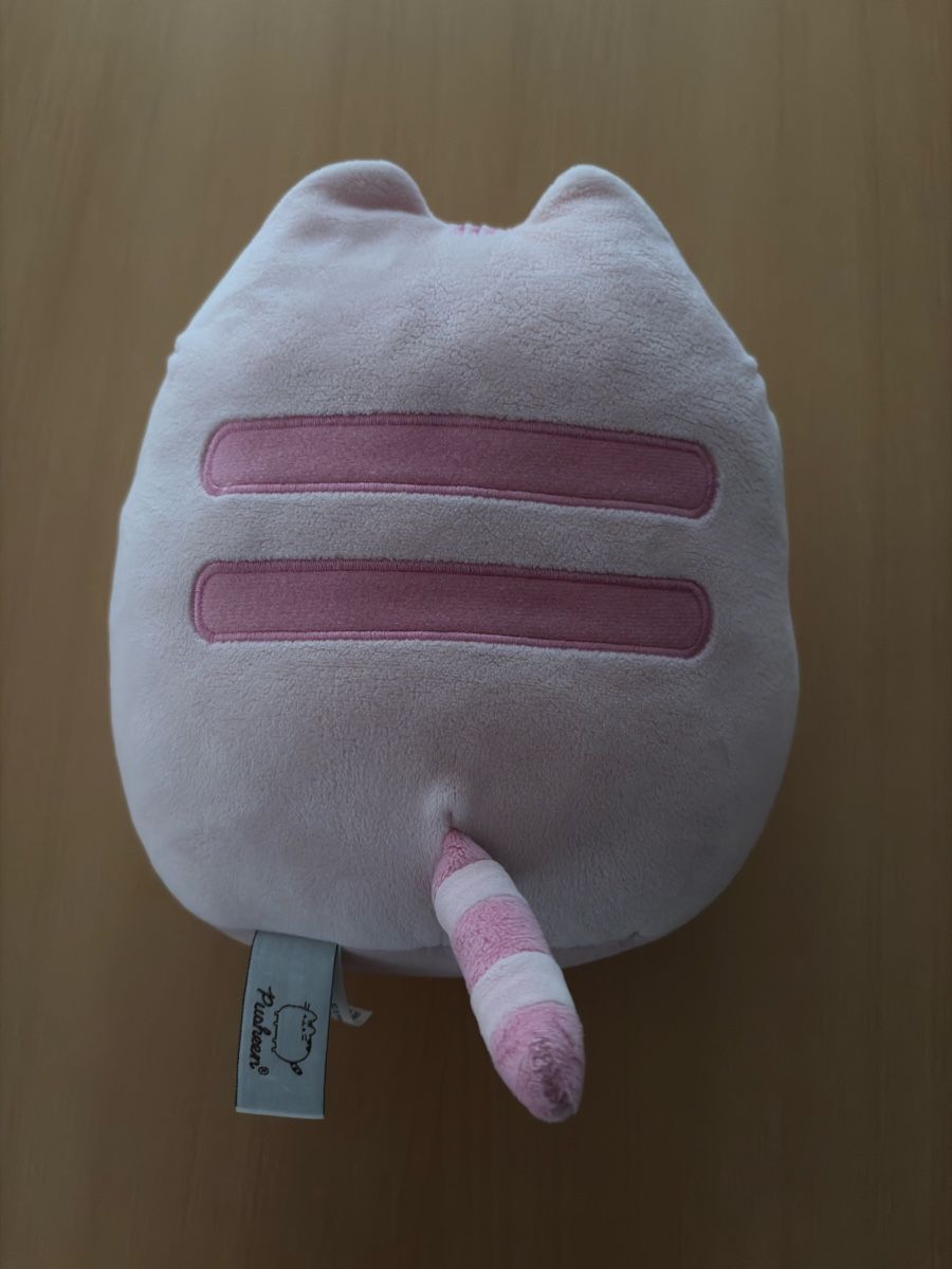 Jouets: Pusheen Kuscheltier rosa mit Macaron neuwertig – Neuf (Voir description) à Forch par CorinneB-K 1