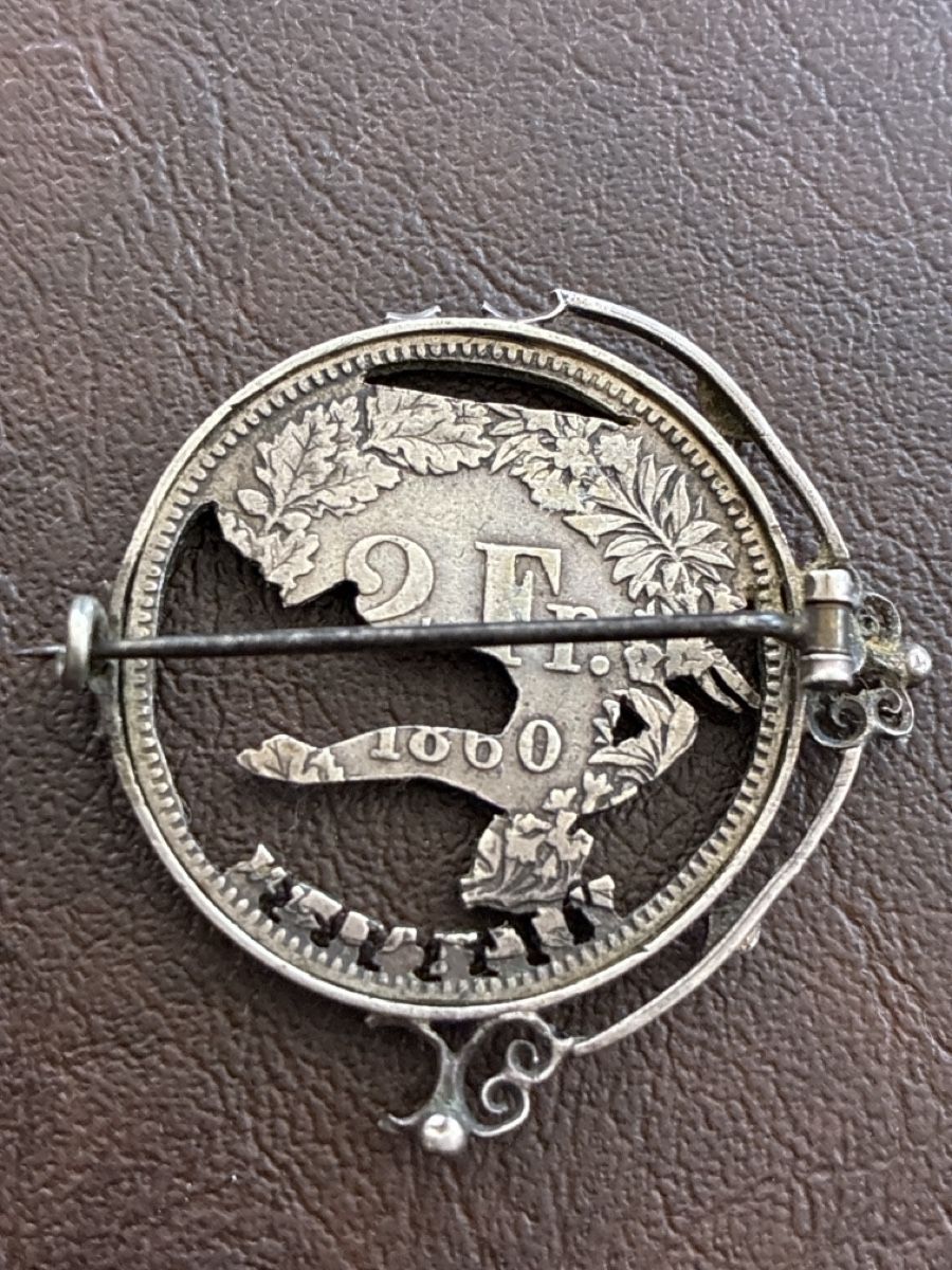 Spille & Fermagli: Broche 2 Francs Helvetia 1860 – Usato da Hittnau venduto da PfiHi01 1