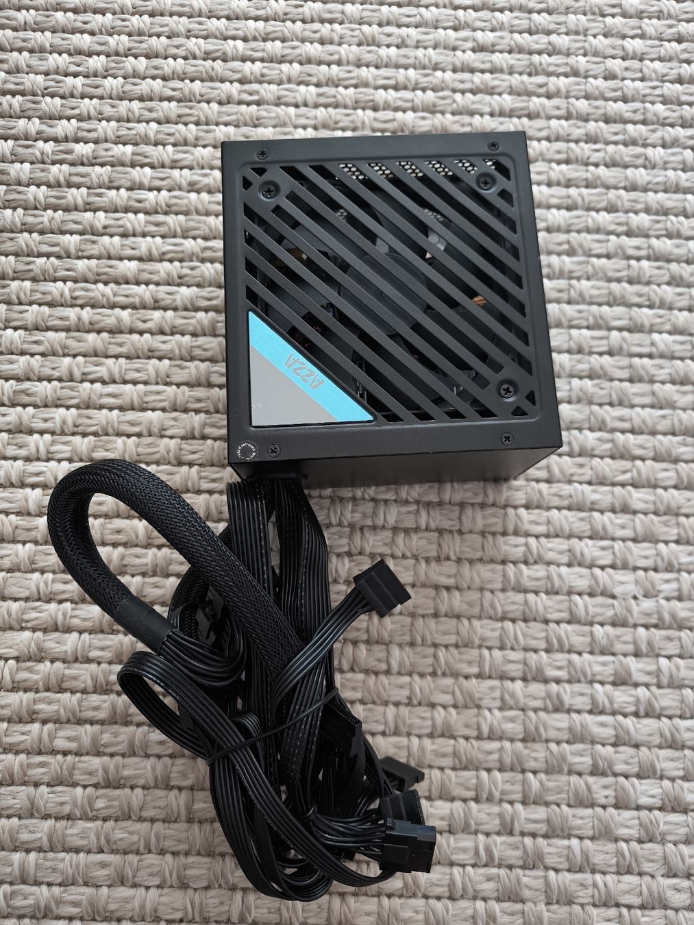 PC: AZZA Netzteil 650W – Difettoso da Emmenbrücke venduto da nem_qht9 1