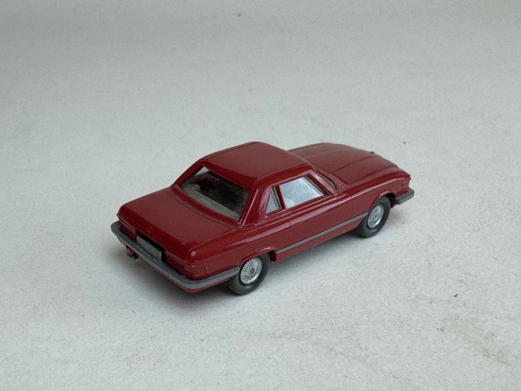 Wiking Modellini d'auto: Wiking Mercedes Coupé rubinrot – Usato da Elm venduto da Wikmtz 1