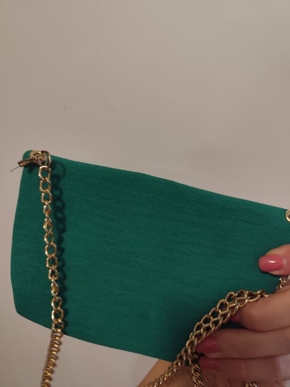 Taschen für Damen: Emerald Green Mini Bag with Gold Chain – Gebraucht aus Mägenwil von VintageGirly 2