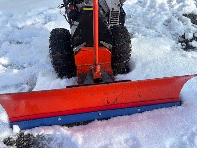 Déneigement: Schneepflug / Einachser Fort – D'occasion à Hallwil par volvo63 5