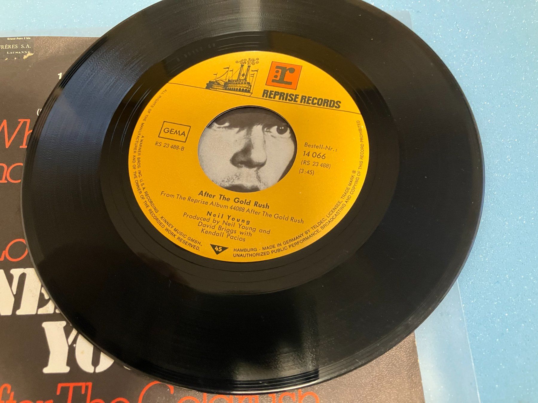 Dischi in vinile: Neil Young – Usato da Aarwangen venduto da Jukebox3 4