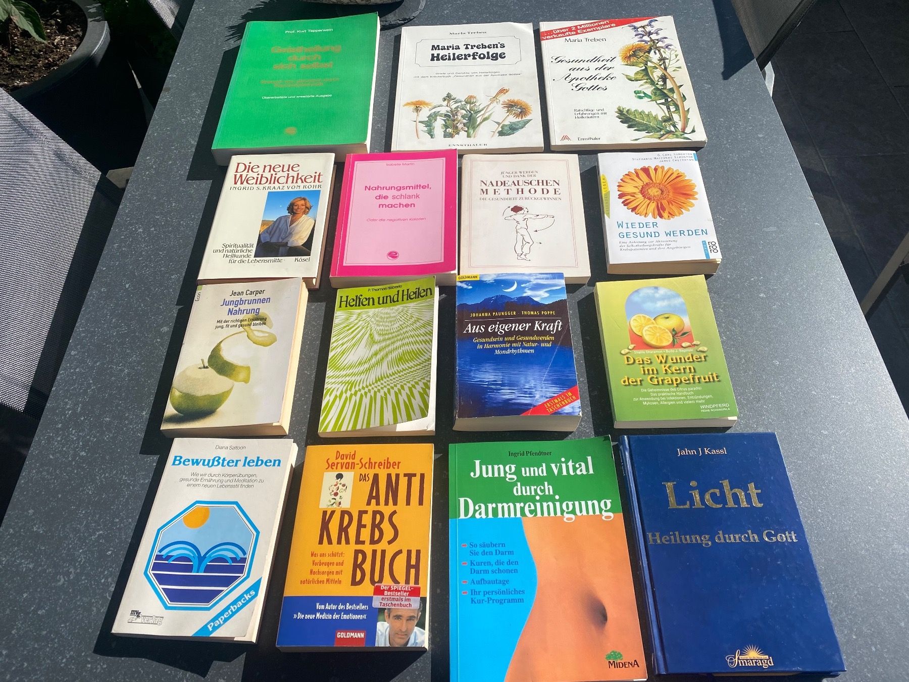 Libri: 15 Bücher. Gesundheit /Gesund werden – Usato da Luzern venduto da Harikan