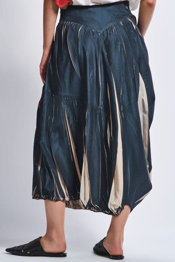 High Gonne: Jupe et t-shirt High, taille 34 – Nuovo (secondo la descrizione) da Vernayaz venduto da Veron1 8