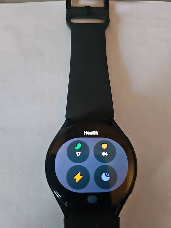 Smartwatch: Samsung Galaxy Watch 6 – D'occasion à Mogelsberg par Osiritha 1