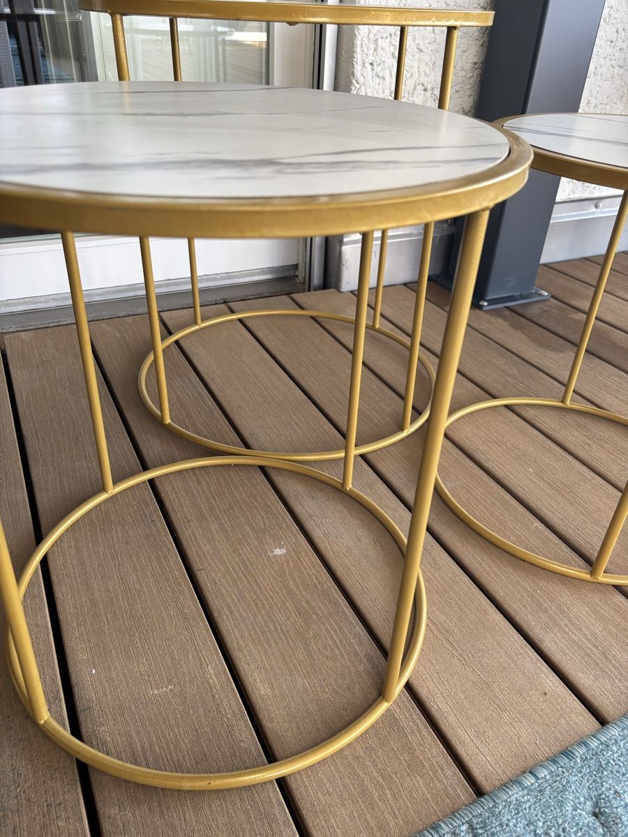 Tables: Praktische Salontische – D'occasion à Rüfenacht par Esole20