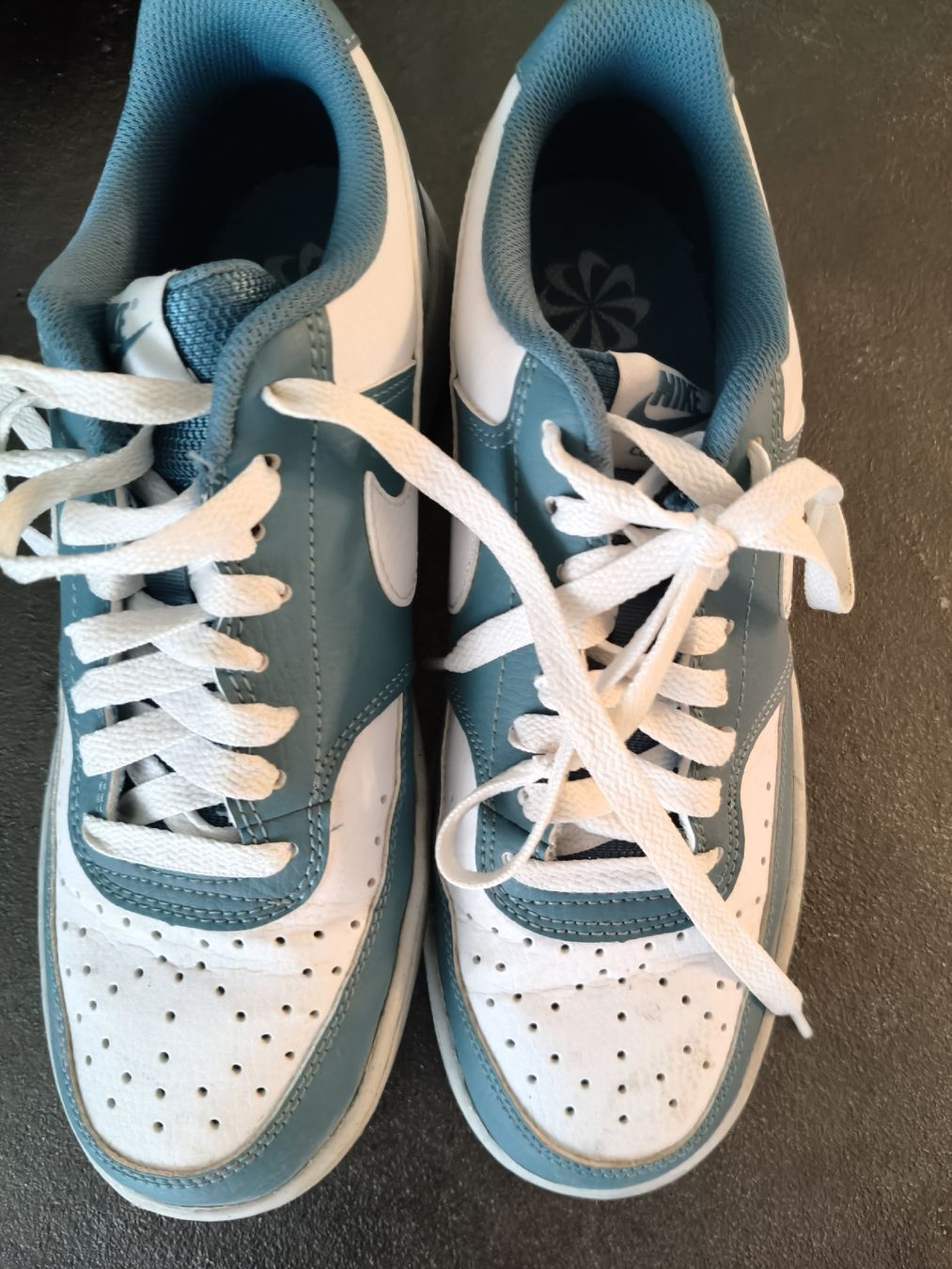 Nike Scarpe da donna: Nike Schuhe – Usato da Wangen an der Aare venduto da buffy_88