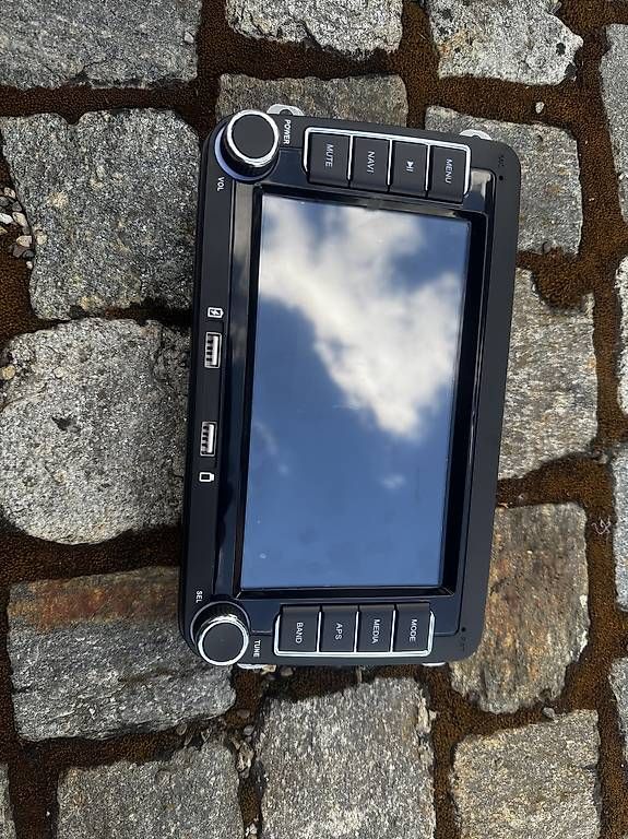 Radios: Neuwertiges VW Multimedia Radio – D'occasion à Wollerau par michel31 2
