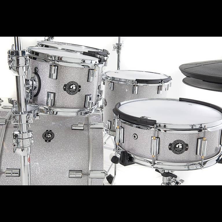 Musikinstrumente: GEWA GEWA G9 PRO SE Silver Sparkle - 6-teilig – Neu (gemäss Beschreibung) aus Bühl BE von x-drums 3
