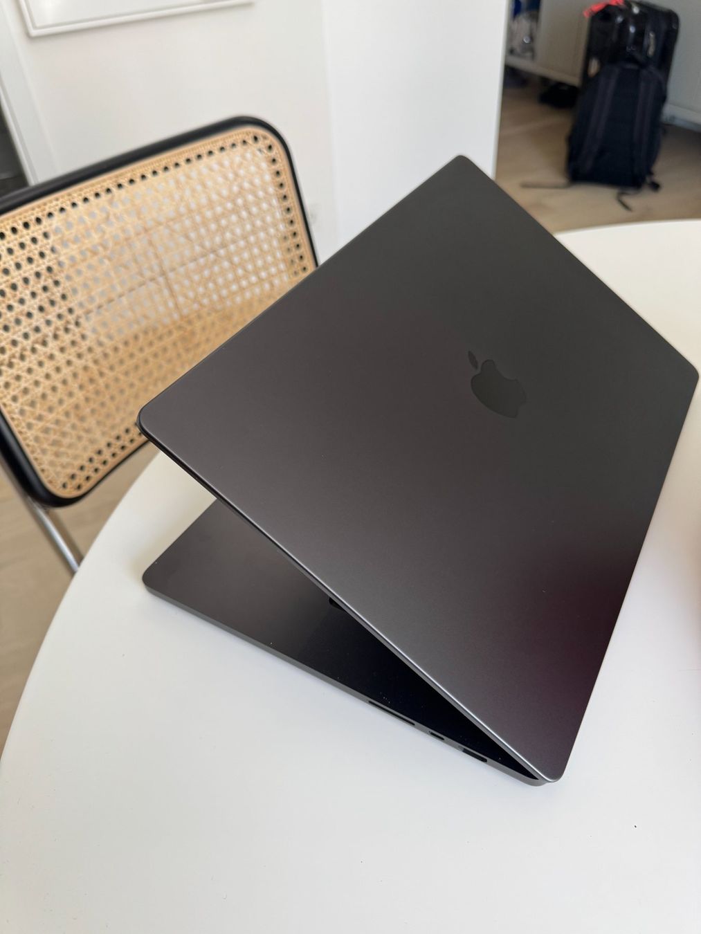 MacBook Pro 16