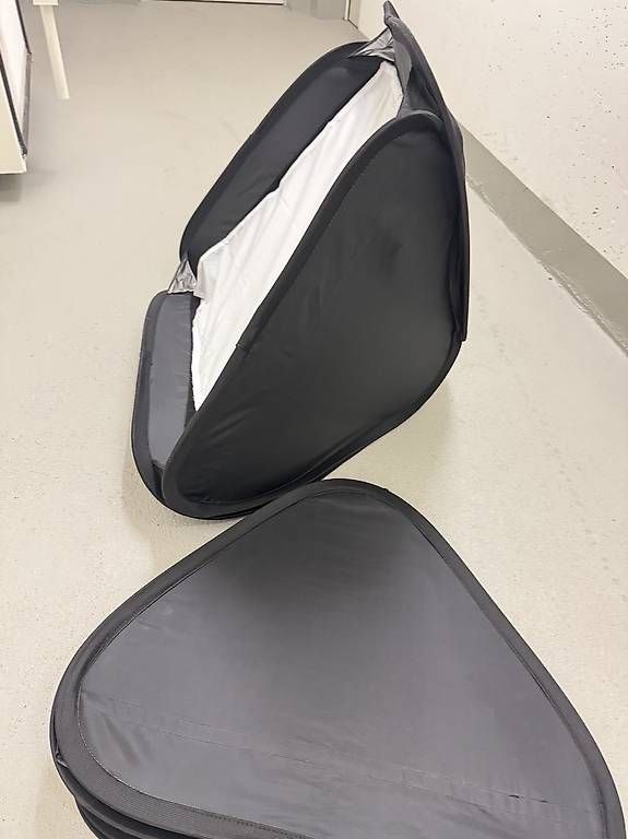 Blitze: 2x Softbox faltbar 40x40 – Gebraucht aus Sennwald von hosszidavid