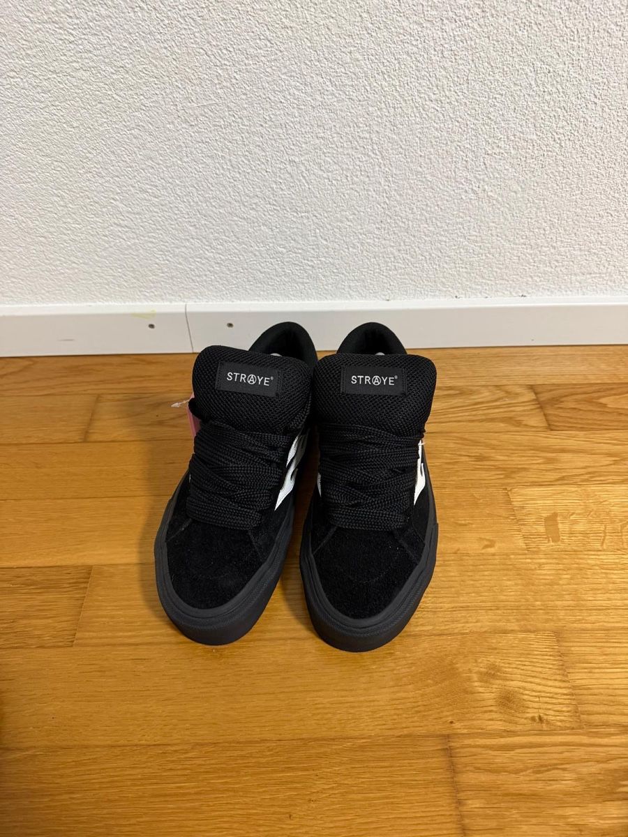 Scarpe da uomo: Straye Sneaker schwarz Grösse 42.5  – Nuovo (secondo la descrizione) da Möhlin venduto da romano19 3
