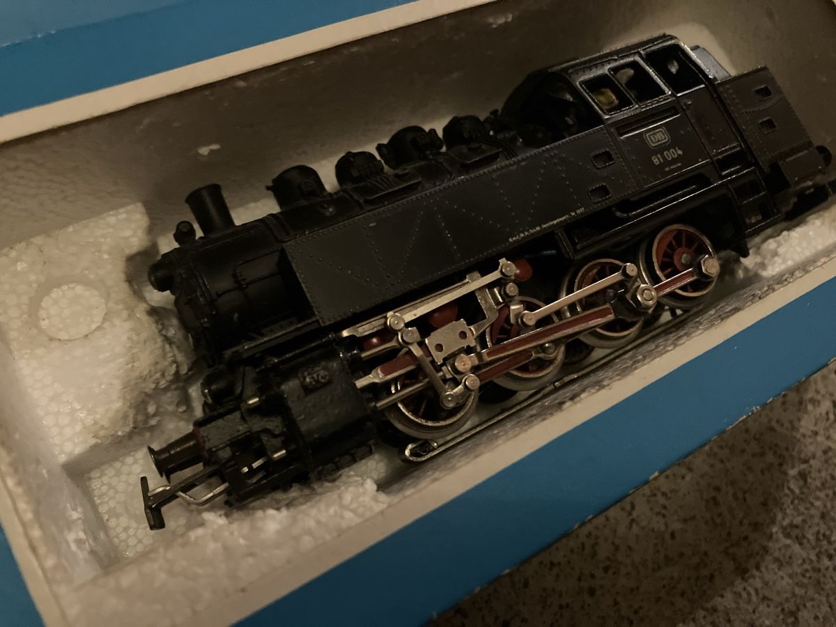 Märklin Modelleisenbahnen: Märklin Tenderlokomotive 3031 – Defekt aus Baden von Hikaruu 3