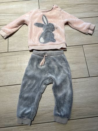 Trainer süsses Häsli 86 von smile, kuschliges Outfit