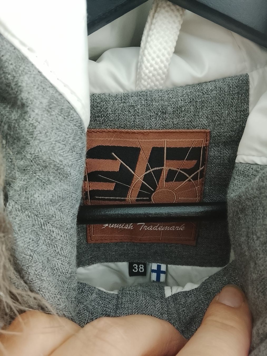 Jacken: Damen Winterjacke Grösse 38 – Neu (gemäss Beschreibung) aus Unterkulm von rebeccus 1