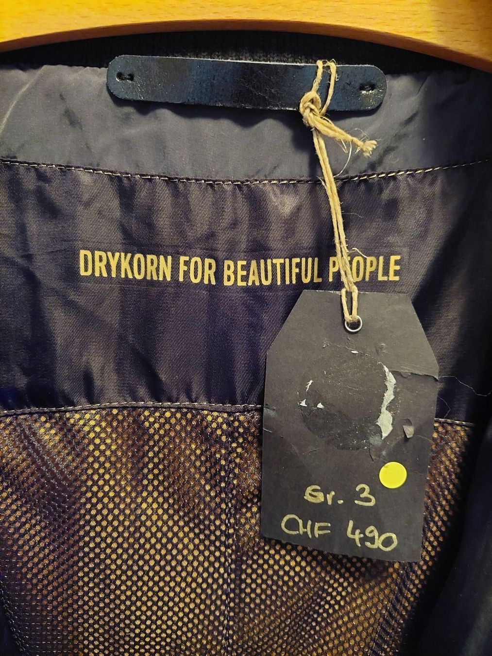 Drykorn Vestes: Drykorn . Winter 3 – Neuf avec emballage d'origine à Besenbüren par teluride89 2
